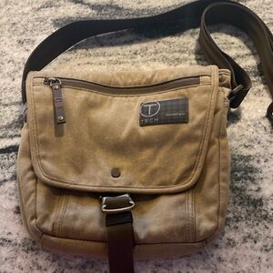 TUMI T Tech Essential gear.Olive army green.Crossover/Shoulder Bag.